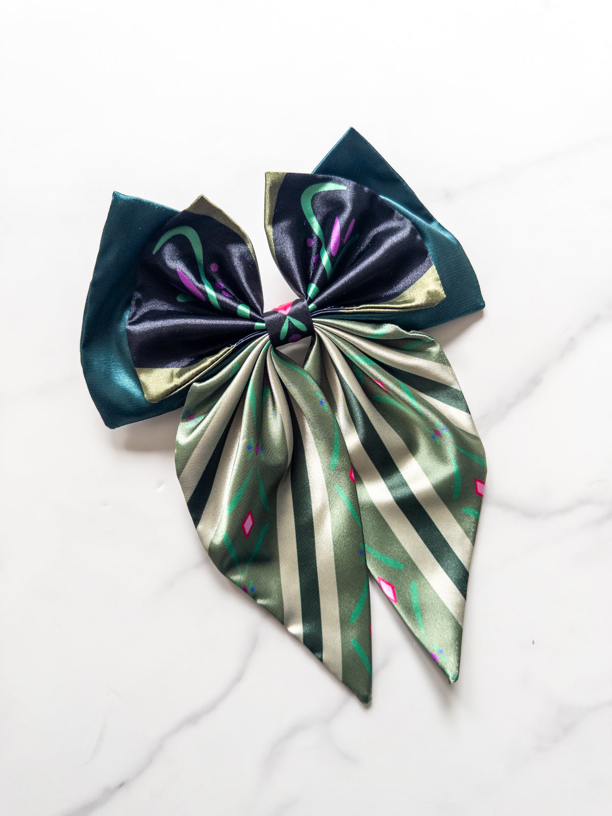 Coronation Day Eloise Bow