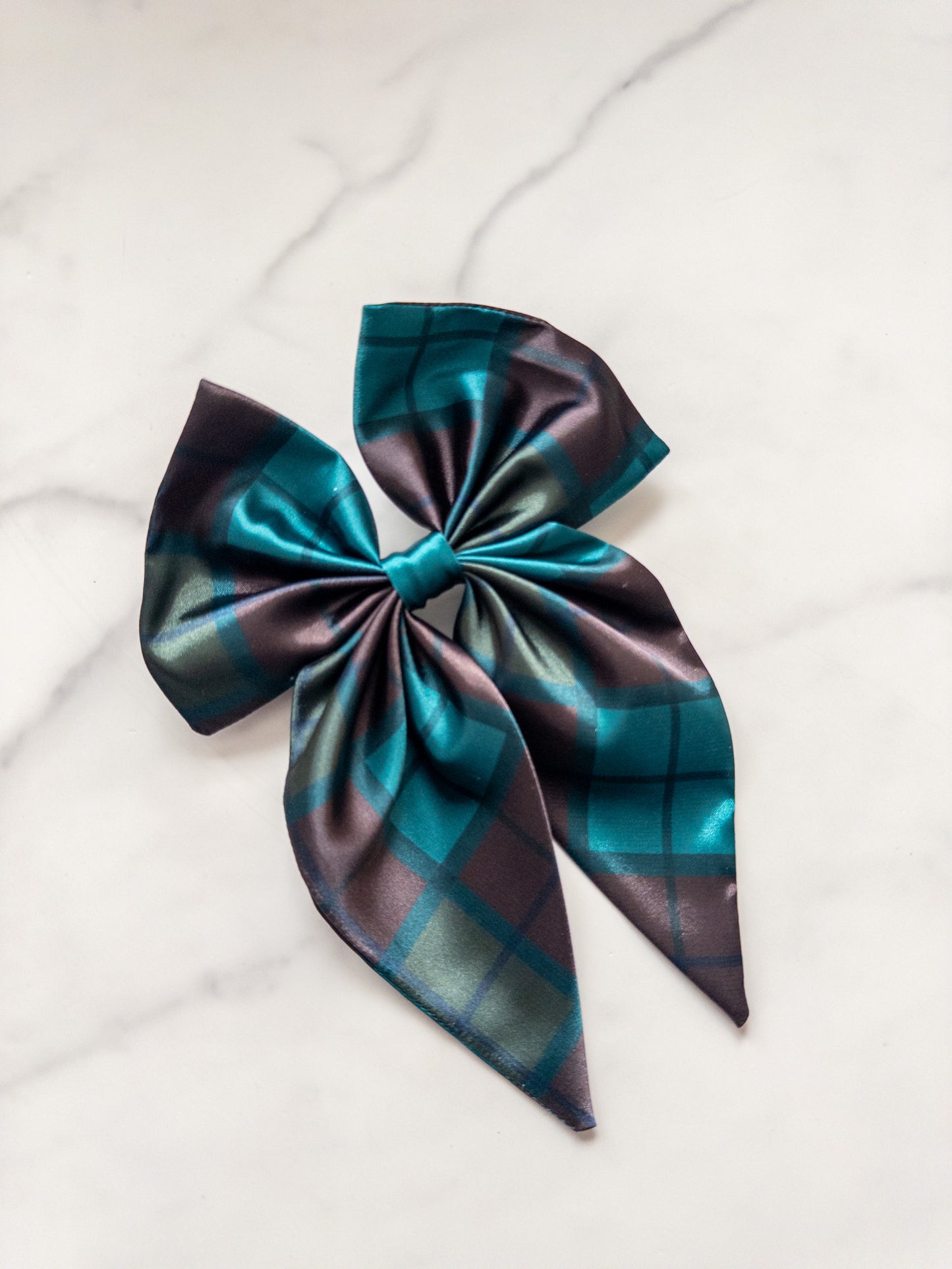 Fated Plaid Noelle Bow