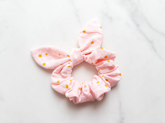 Darling Daisy Bow Scrunchie
