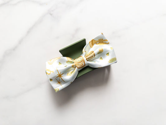 Down The Bayou Satin Bow Claw Clip