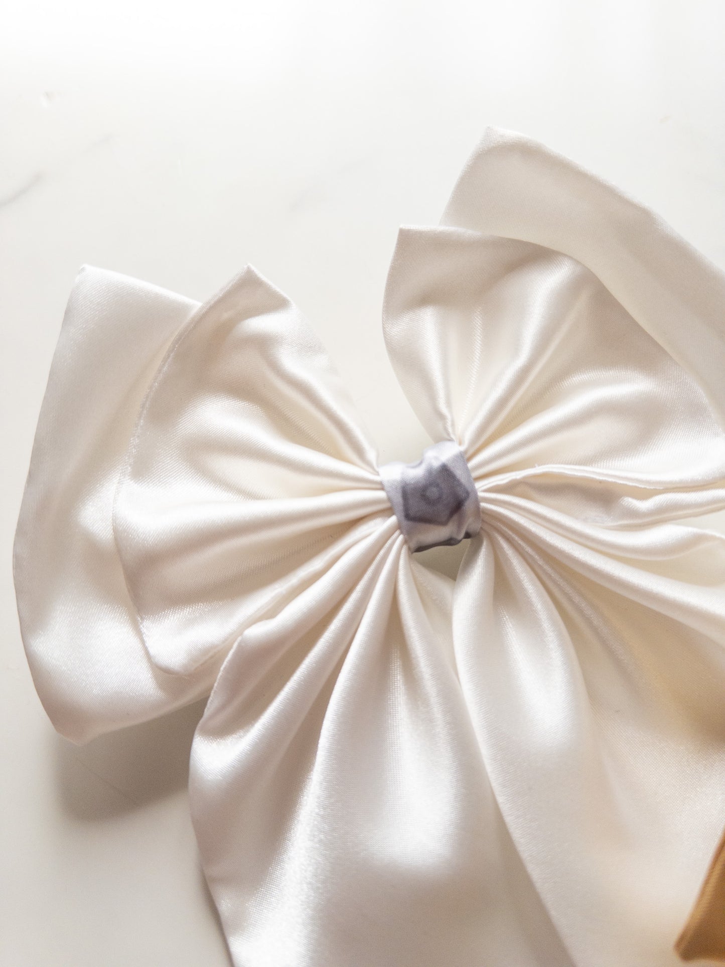 Galaxy Princess Eloise Bow