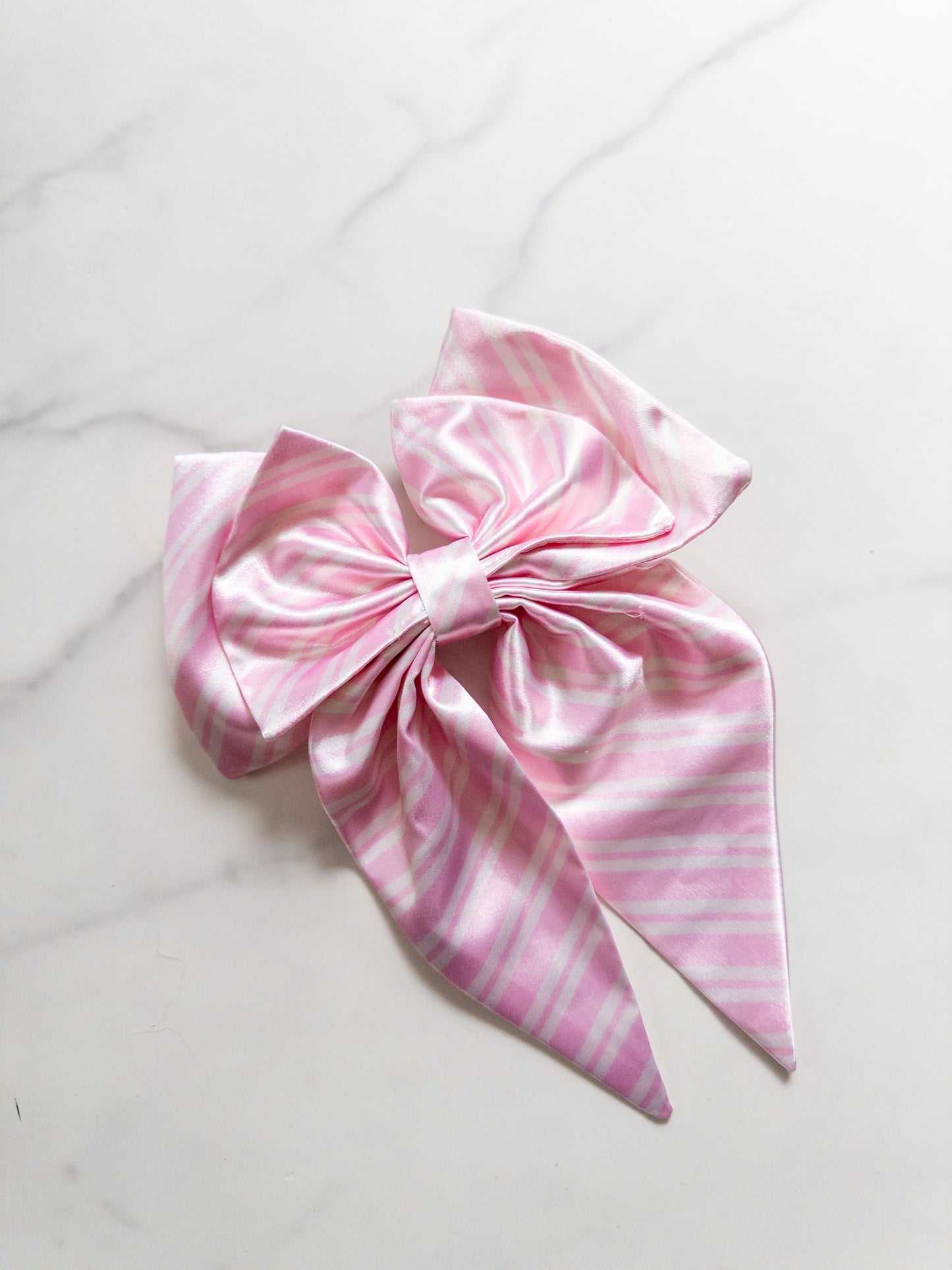 Candy Cane Eloise Bow