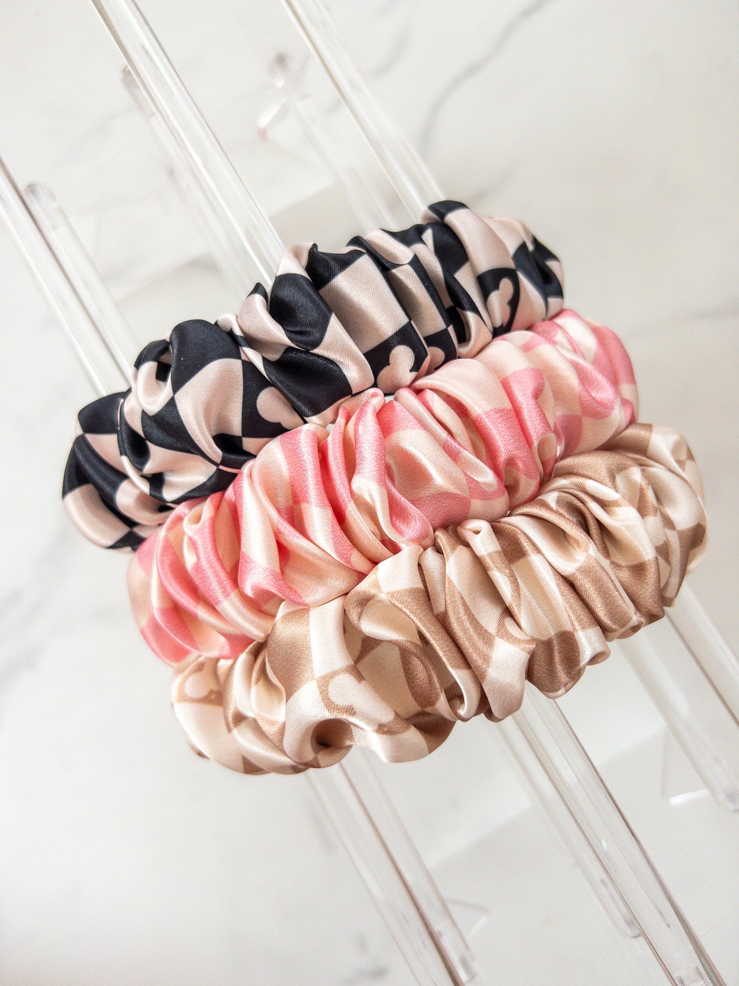 Checkered Magic Satin Scrunchie Headband