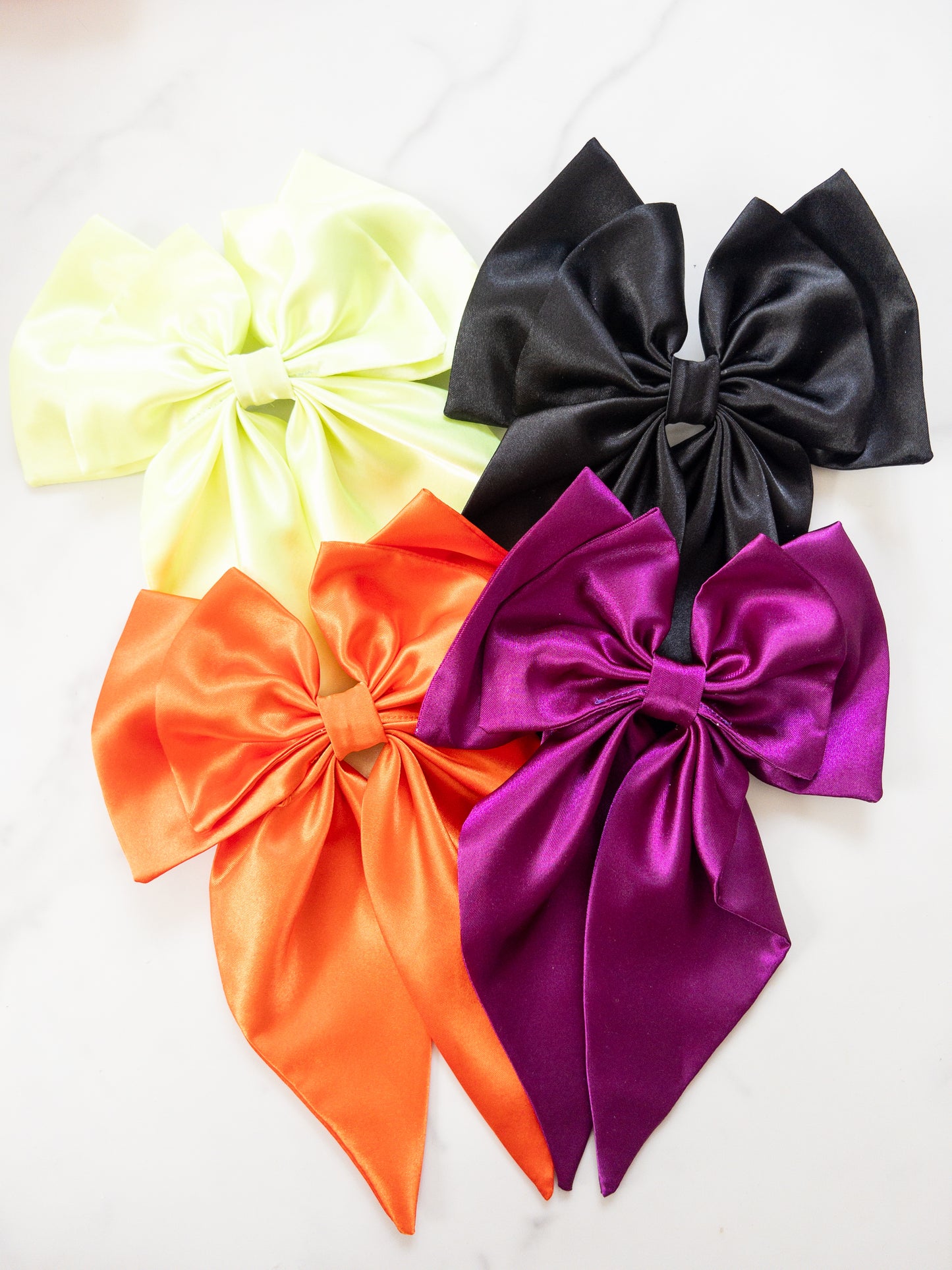 Seasonal Eloise Bows