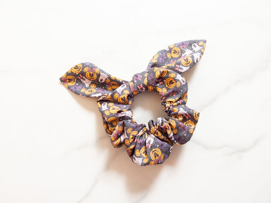 Frightfully Fun Bow Scrunchie