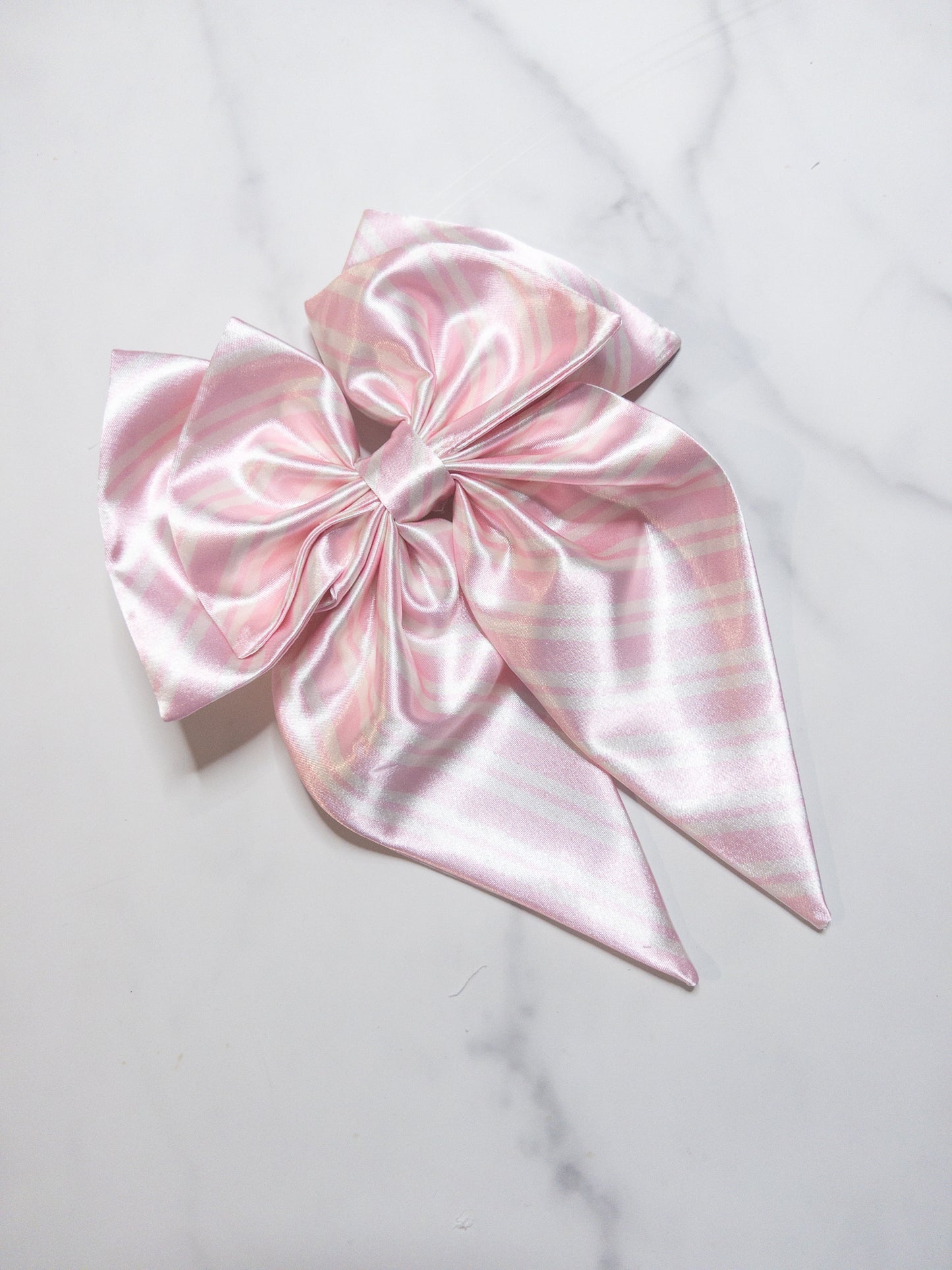 Candy Cane Eloise Bow