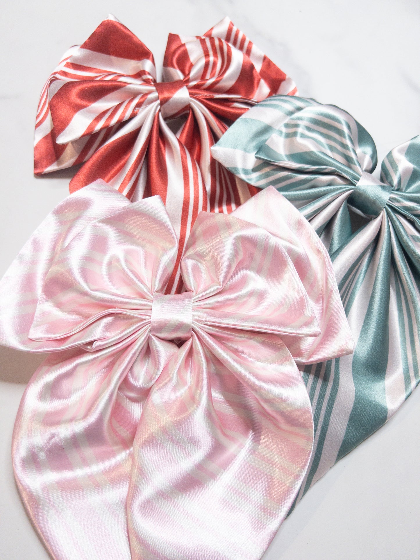 Candy Cane Eloise Bow