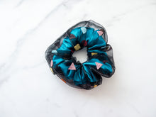 Load image into Gallery viewer, 90&#39;s Tulle Scrunchie
