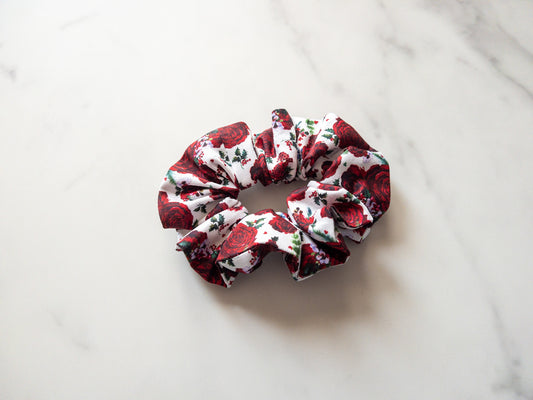 Holiday Roses Scrunchie