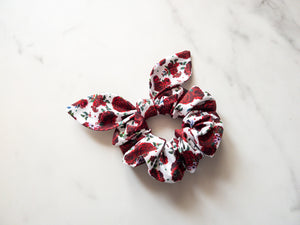 Holiday Roses Bow Scrunchie
