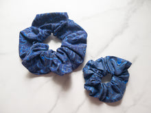 Load image into Gallery viewer, XL Pumpkin Carriage Filigree Scrunchie
