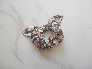 Santa Sweets Bow Scrunchie